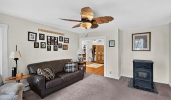 26 Humphrey Pl, Athol, MA 01331