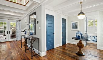 1801 N HARTFORD St N, Arlington, VA 22201