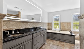 365 Munger Ln, Bethlehem, CT 06751