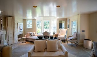 4 COZZENS Ln, Amagansett, NY 11930