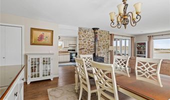 64 Starr Dr, Narragansett, RI 02882