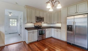 1467 Wilkes Ave, Biloxi, MS 39530