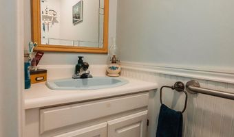 3 Mathews Ave, Bath, ME 04530