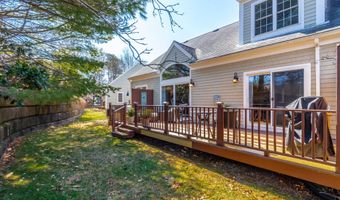 13 Hollyhock Knoll Ct 13, Bourne, MA 02532