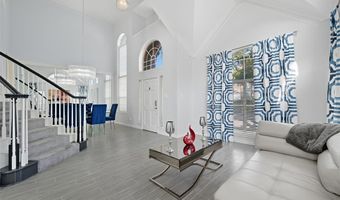 14613 Woodshadow Ln, Addison, TX 75001