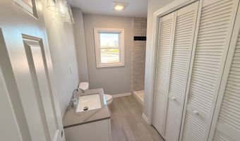 83 Academy St, Andover, NJ 07801