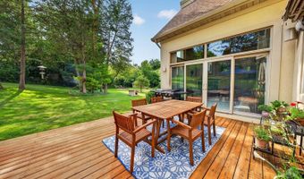 11923 Devonshire St, Algonquin, IL 60102