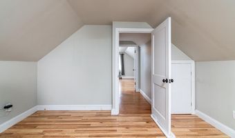 76 Burbank St, Cranston, RI 02910