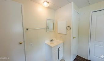 104 Castle Rock Rd, Beaufort, SC 29906