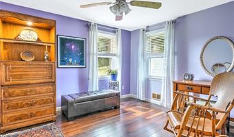 8 Halsey St, North Providence, RI 02911