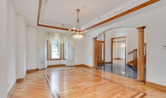 1773 W Whispering Ct, Addison, IL 60101
