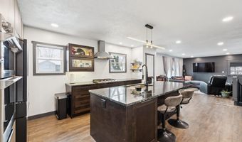 1320 Darwin St, Beatrice, NE 68310