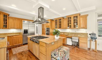 545 Ashland Creek Dr, Ashland, OR 97520