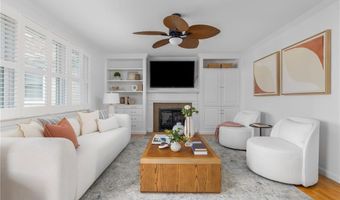 104 Kay Blvd, Newport, RI 02840