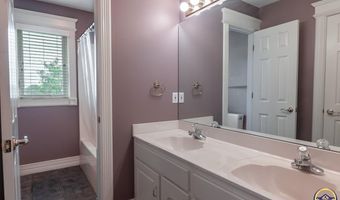 6425 SW South Pointe Dr, Auburn, KS 66402