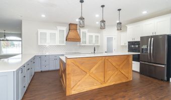 707 Fairington Way, Alexandria, IN 46001