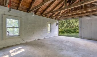 23 Dewitt Rd, Accord, NY 12404