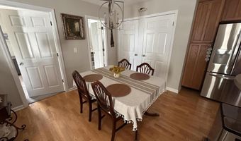 310 7TH St, Atlantic Beach, FL 32233