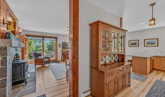 11 Loft Cir, Campton, NH 03223