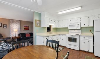 905 Dogwood Dr, Barefoot Bay, FL 32976