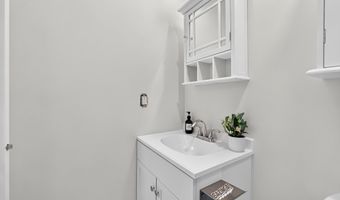 56 Ashton Dr, Ashville, OH 43103