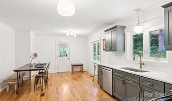 445 Chunns Cove Rd A, Asheville, NC 28805