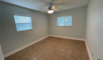 521 FAIRFAX Ln, Apollo Beach, FL 33572