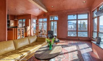 1935 LARSEN Ln, Alta, WY 83414