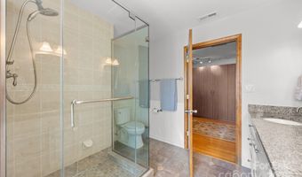 210 Meadow Run Ext, Asheville, NC 28806