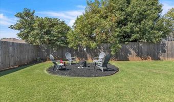 21855 Pioneer Cir, Edmond, OK 73012
