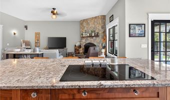91 Charlestown Beach Rd, Charlestown, RI 02813