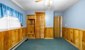 42 Yankee Ave, Bangor, ME 04401