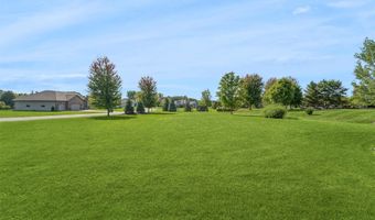 5039 W RED BARN Ct, Appleton, WI 54913