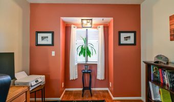 7673 Woodmere Dr 27, Athens, OH 45701