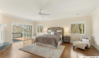 16 S Sassafras Ct, Highlands, NC 28741