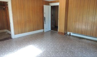 401 S Third St, Altamont, IL 62411