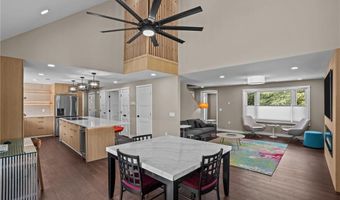 37 Dye Hill Rd, Hopkinton, RI 02832