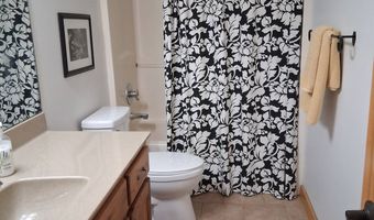 308 E Flint Hills Dr, Alma, KS 66401