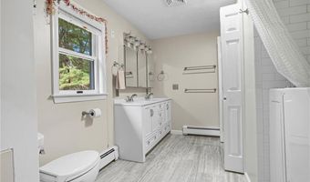 50 Isle Of Capri Rd, Coventry, RI 02816