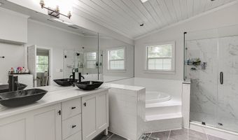 5100 Park Cir, Austell, GA 30106
