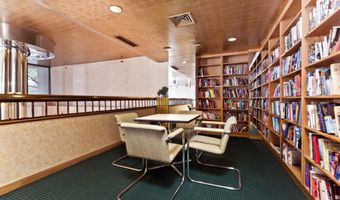 1016 S WAYNE St 406, Arlington, VA 22204