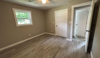 2318 N Lakeview Dr, Austin, IN 47102
