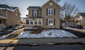 29 School St, Washington, NJ 07882