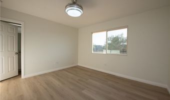 12794 Navajo Rd, Apple Valley, CA 92308