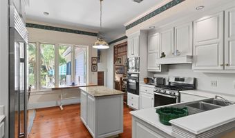 1233 GOLDEN Ln, Orlando, FL 32804