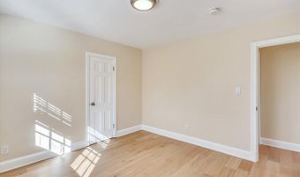 8908 GRANT St, Bethesda, MD 20817