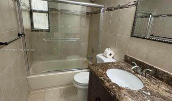 20401 NE 30th Ave 124-8, Aventura, FL 33180