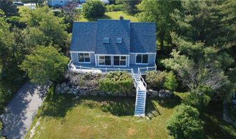 32 J H Dwyer Dr, Middletown, RI 02842