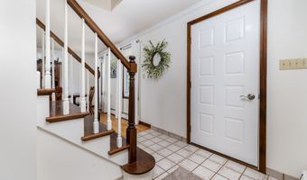 10 Empire Way, Bristol, CT 06010