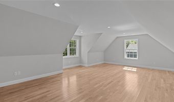 62 Orchard Ave, Johnston, RI 02919